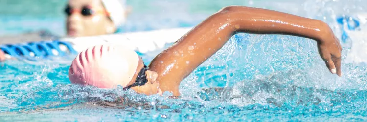 Delegação baiana de natação disputa torneio regional em Recife