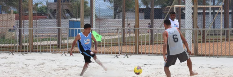 Terceira etapa da Copa Metropolitana de Beach Soccer movimenta orla da Boca do Rio neste final de semana