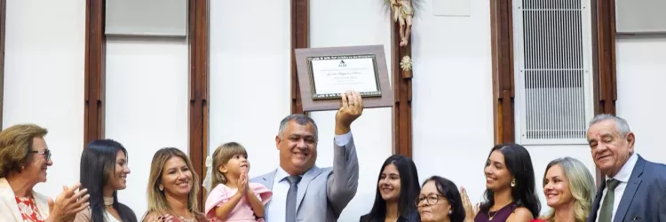 Assembleia Legislativa da Bahia concede título de Cidadão Baiano ao diretor-presidente da CAR, Jeandro Ribeiro