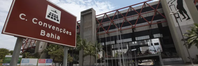 Secretaria da Administração publica edital para leiloar antigo Centro de Convenções