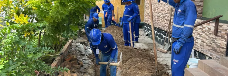 Obra da Embasa reforça estrutura sanitária no Porto das Sardinhas