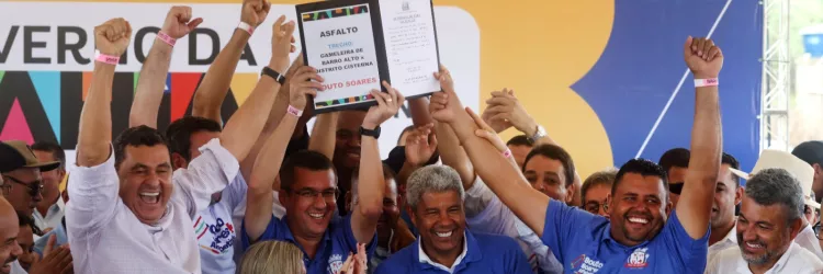 Pavimentação, inclusão digital e proteção às mulheres marcam a presença do Estado em Souto Soares