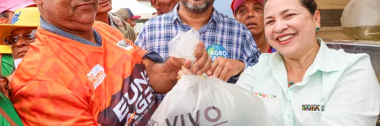  SEAGRI homenageia produtores do extremo sul e entrega equipamentos agrícolas na Euna Agro