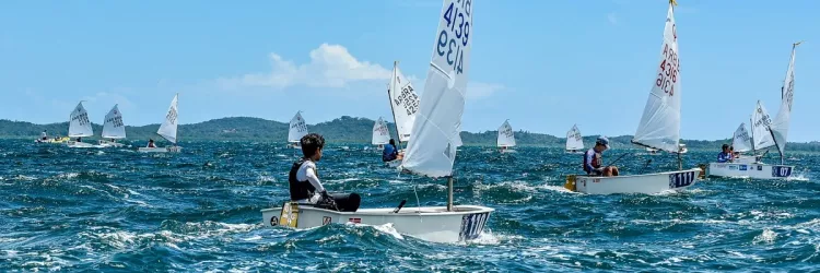 Promessa da vela baiana disputa campeonato no Canadá com apoio do Governo do Estado