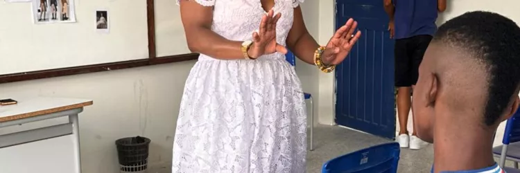 Palestra sobre empreendedorismo negro fortalece reflexões no Maio Antirracista em escola estadual de Salvador