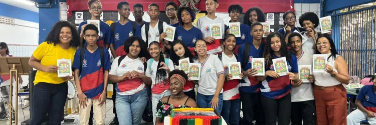Estudantes da rede estadual lançam revista em quadrinho com temática de combate ao racismo