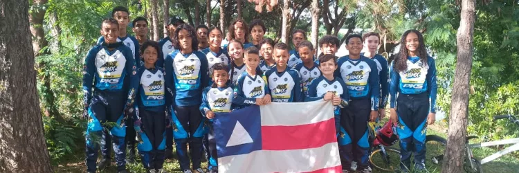Baianos disputam competições nacionais de tiro com arco, BMX e stand up paddle com apoio do Governo do Estado