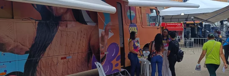 Secretaria das Mulheres amplia ações de acolhimento e conscientização com Unidade Móvel em Pojuca e Salvador