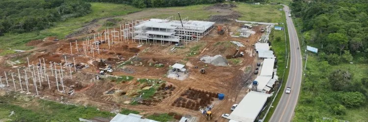 Obras do Hospital e Maternidade Regional da Costa do Dendê avançam em Valença