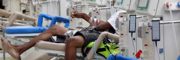 Com mais de 213 mil sessões de hemodiálise pelo SUS,
