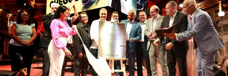 Jerônimo Rodrigues entrega primeira estação do VLT de Salvador e marca avanço da nova mobilidade na capital baiana
