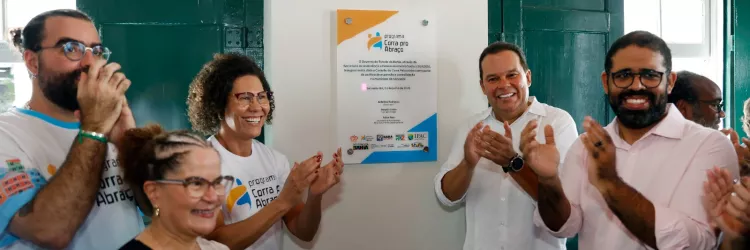 Inauguração do Casarão do Corra pro Abraço amplia rede de cuidado no Centro Histórico de Salvador