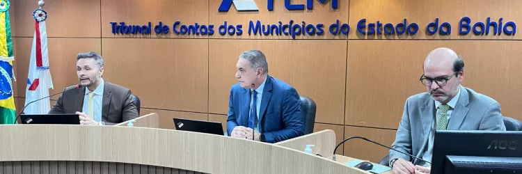 Instituições públicas assinam, no TCM-BA, acordo para qualificação de servidores em gestão de PPPs