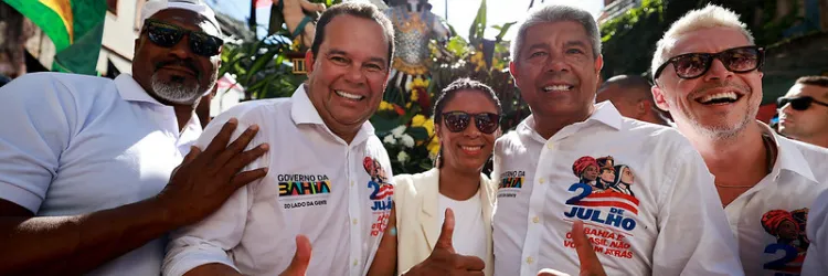 Governador participa da abertura e segue no cortejo do Dois de Julho em Salvador