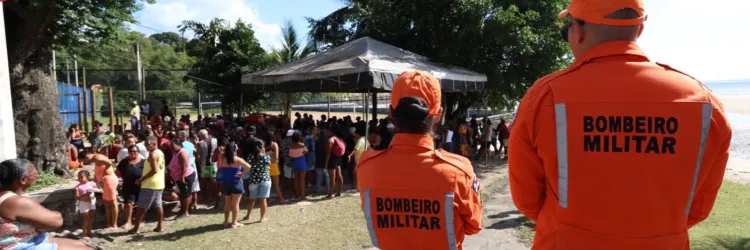 Estado entrega cestas básicas para famílias afetadas por desastre ambiental em São Tomé de Paripe