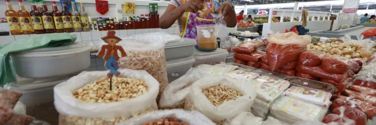 Preço da Hora Bahia ajuda consumidores a economizar na compra dos ingredientes do tradicional caruru