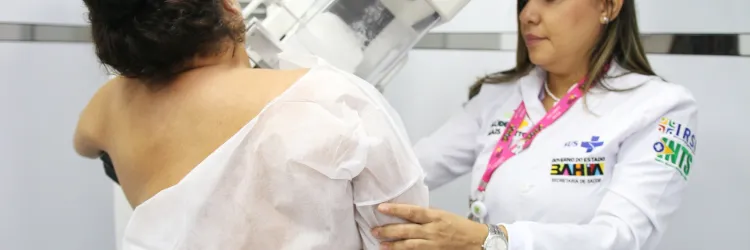 Outubro Rosa: Sesab mantém agendamentos para mamografias e consultas em Salvador