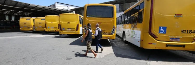 PGE e Procon da Bahia levam à Justiça e à polícia denúncias sobre 944 ônibus parados em Salvador no segundo turno da eleição