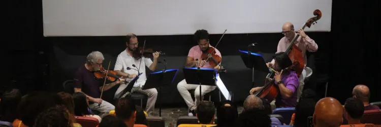 Camerata Bahia Cordas se apresenta no projeto Terças Musicais do MGB
