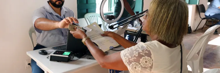 Estado da Bahia amplia acesso à cidadania com emissão gratuita da nova carteira de identidade no Centro Histórico de Salvador