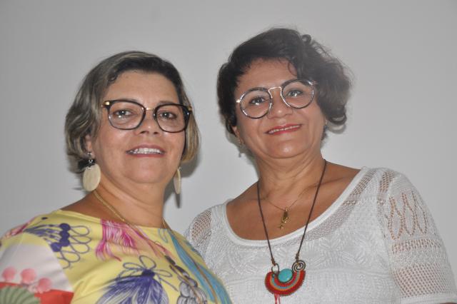 No dia 09 de abril (segunda-feira), a partir das 9h, será realizada a Sessão Especial de Posse do Conselho Estadual de Educação da Bahia (CEE/BA). Na ocasião serão empossadas a Presidente, Conselheira Anatércia Ramos Lopes Contreiras, e a Vice-Presidente, Conselheira Mere Suely Rodrigues da Silva Oliveira, eleitas para exercerem mandato no biênio 2018-2020. Também serão empossados os Conselheiros Titulares e Suplentes, recém-nomeados para mandato de quatro anos (2018-2022) e que irão compor a plenária do Conselho Estadual da Educação da Bahia (conforme Art. 6º da Lei n° 7.308/1998).