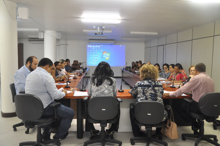 O Conselho Estadual de Educação da Bahia (CEE/BA) realizou, no dia 21 de março (2018), reunião entre sua assessoria técnico-pedagógica e representantes do Núcleo Territorial de Educação (NTE 26). A reunião teve lugar na sede do CEE/BA, em Água de Meninos. 