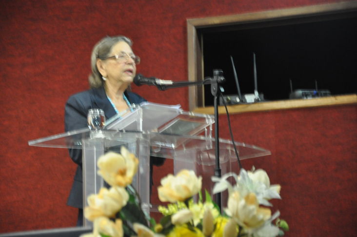 O Conselho Estadual de Educação da Bahia (CEE/BA) foi representado por sua Presidente, Anatércia Ramos Lopes Contreiras, no II Seminário de Educação, Direitos Humanos, Políticas Públicas Educacionais e Sociais. O evento teve sua programação iniciada na quarta-feira (12/07/2017), no Instituto Anísio Teixeira (IAT), na Avenida Paralela, em Salvador. O IAT organizou o seminário, em parceria com o Ministério Público do Estado da Bahia.