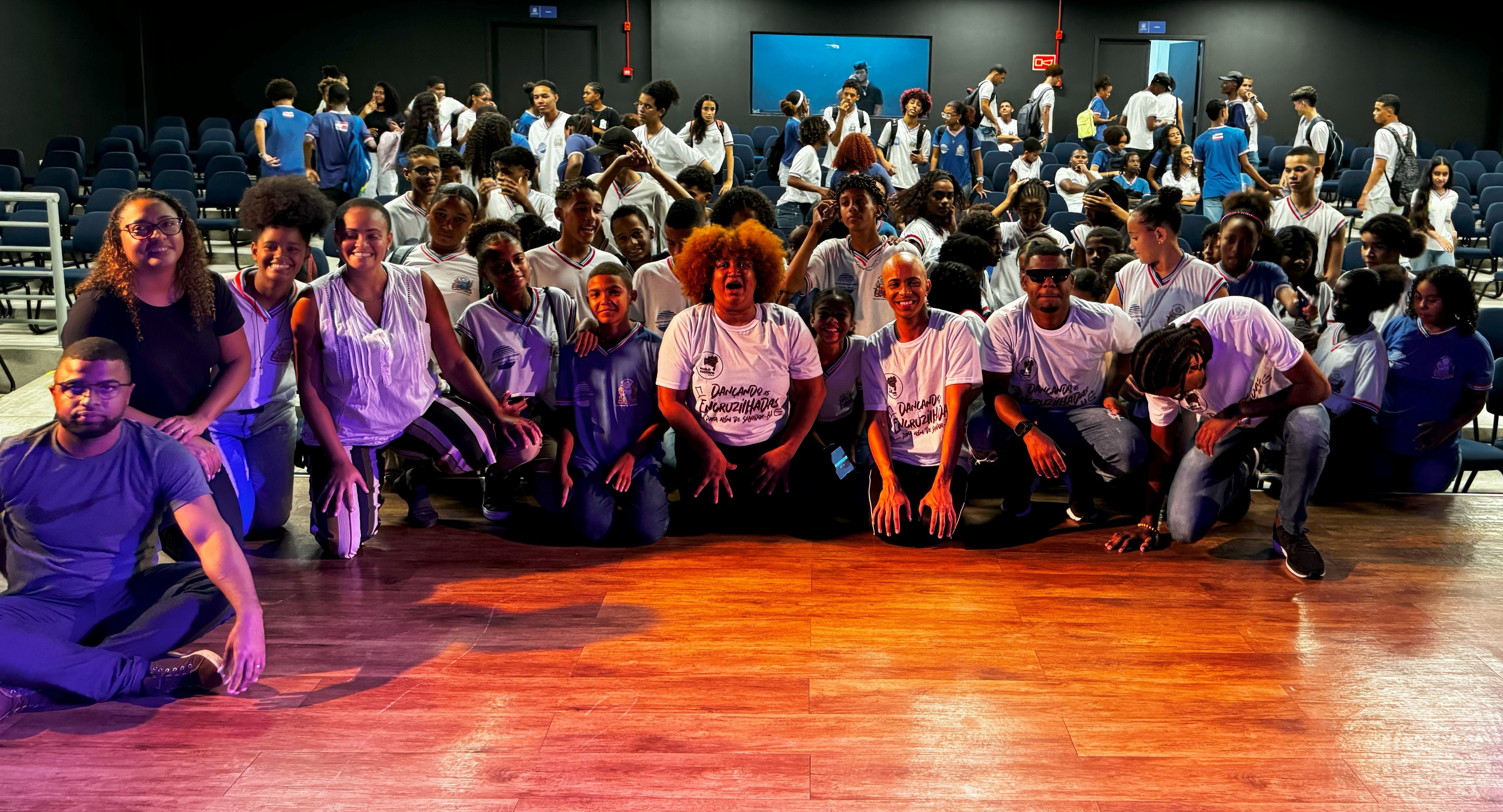 Dançando a encruzilhada - PGBA