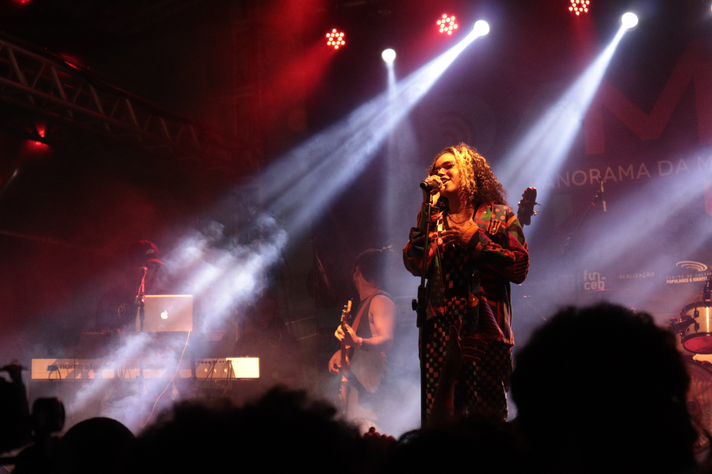 Foto da cantora Melly no evento Pamba em 2022