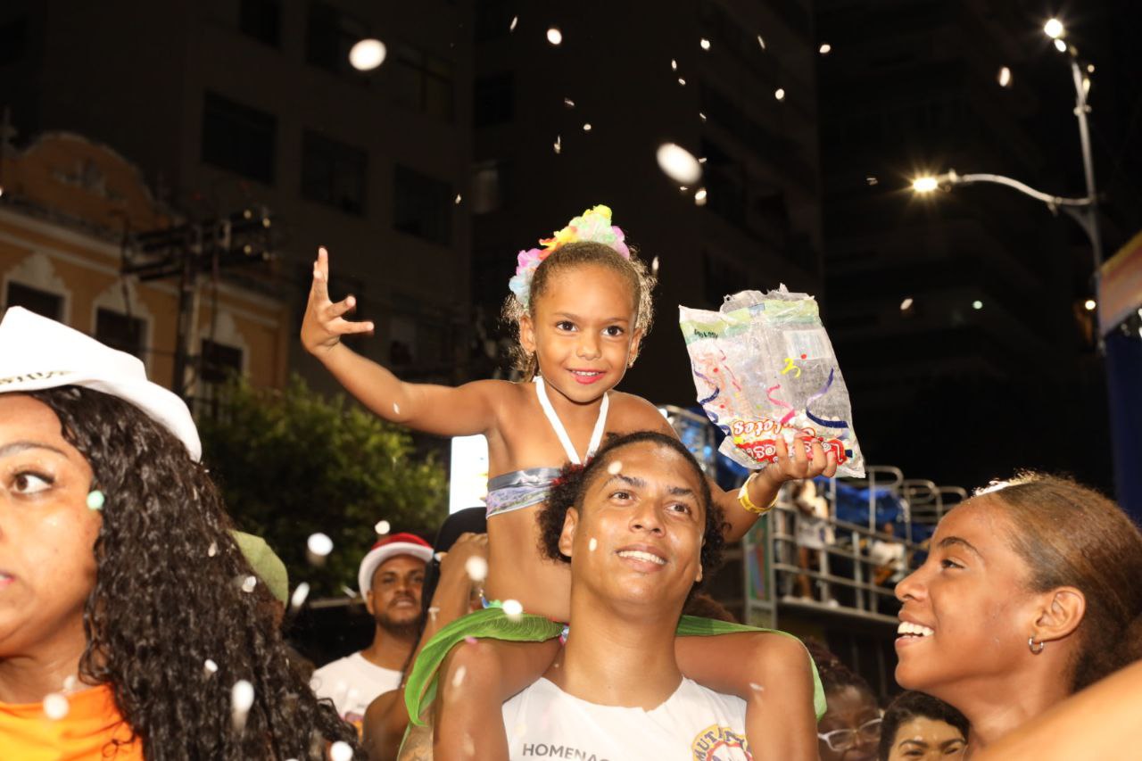 Os Mutantes homenageiam o Recôncavo Baiano