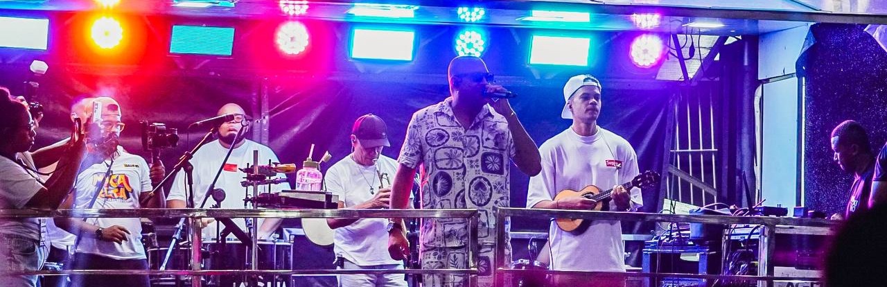 Com samba no pé, Água Fresca estreia na Micareta de Feira no palco Bel da Bonita