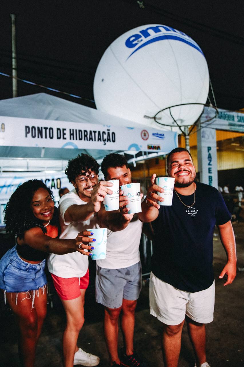 Embasa reforça hidratação gratuita e sustentável para foliões e trabalhadores na Micareta de Feira