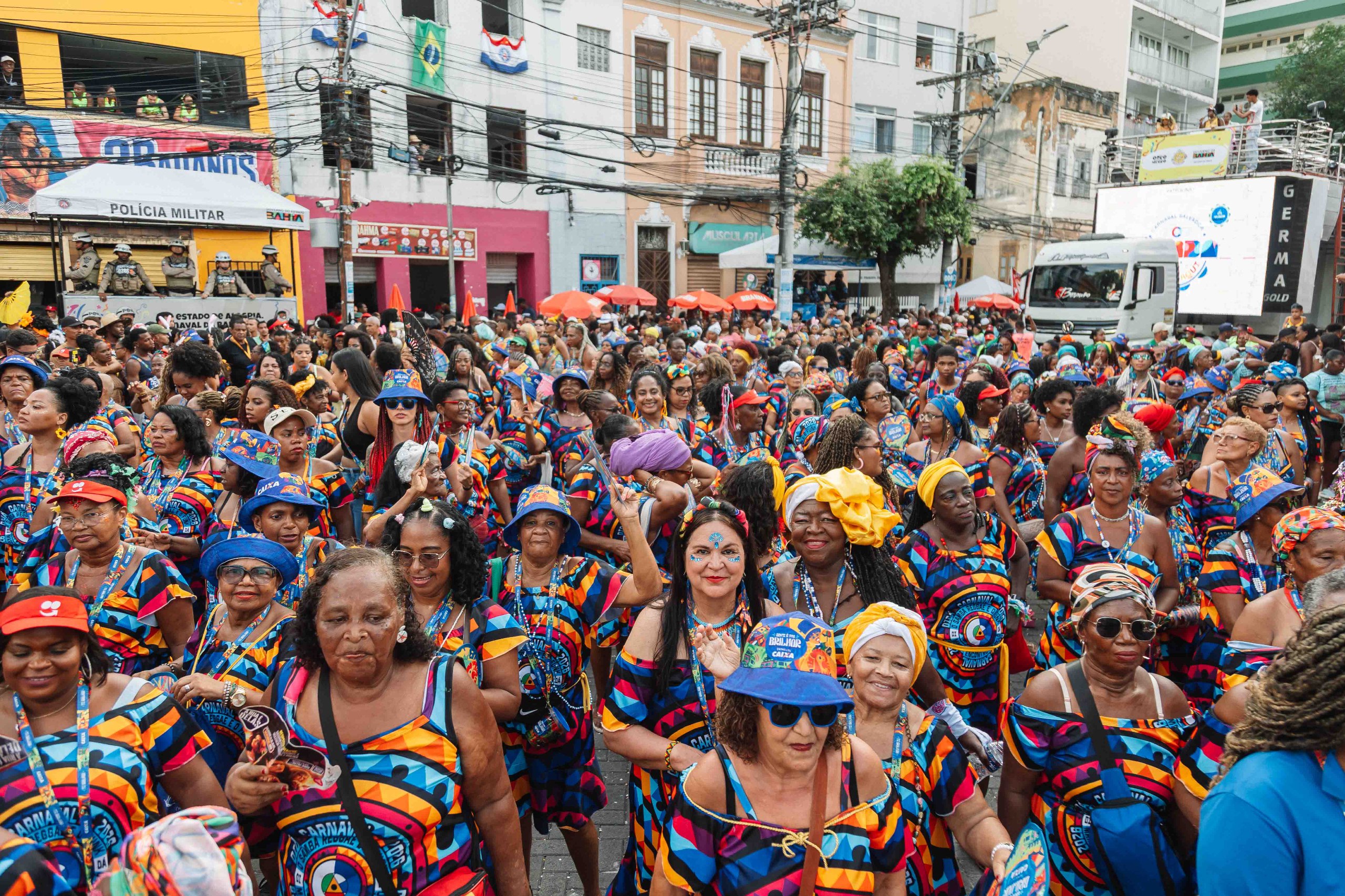 Bloco Didá levou beleza e cores ao circuito Osmar