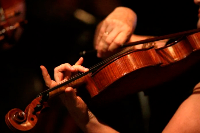Teatro Castro Alves abre inscrições para 2ª edição de 2026 dos cursos gratuitos de iniciação à música sinfônica