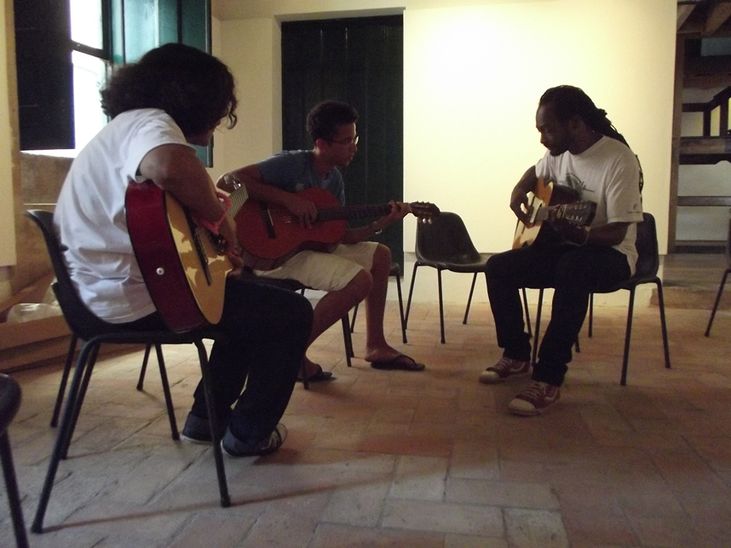 Aulas de Violão no Solar Ferrão