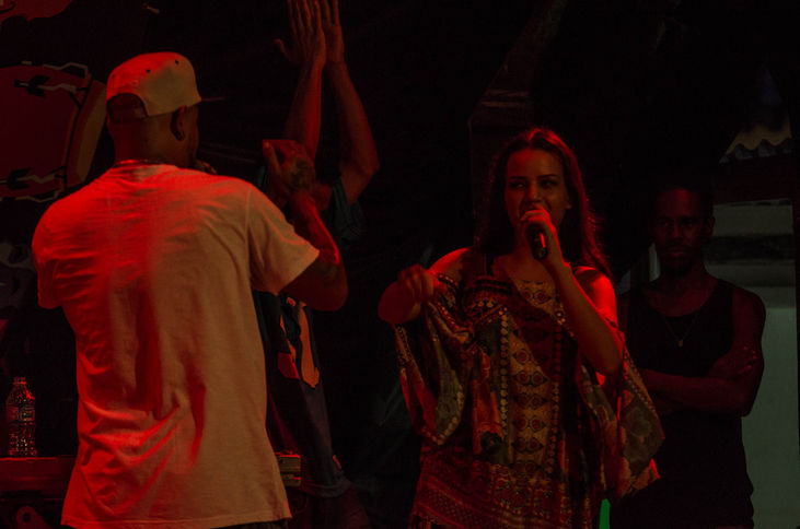 Janaina Noblat estreou no carnaval levando rap ao Pelô