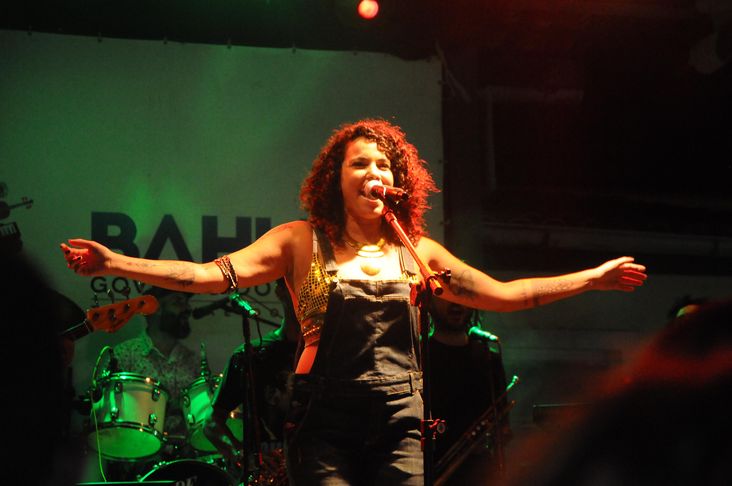 Cantora apresentou no Largo Quincas Berro D’Água tributo a Bob Marley