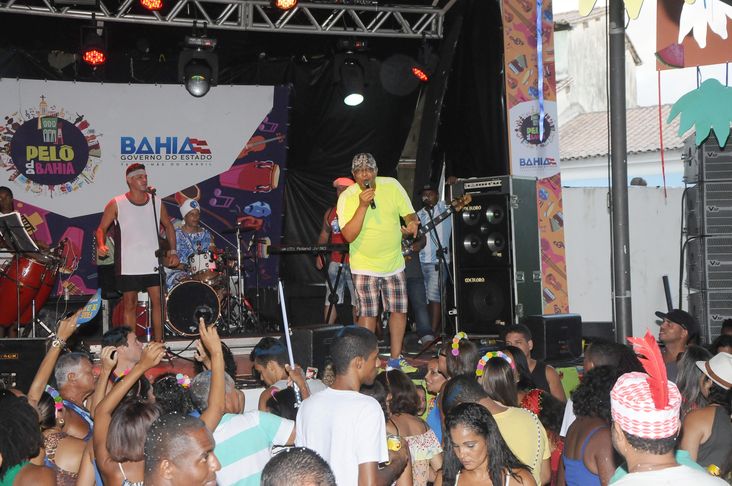 Virgilio relembra hits do axé no Carnaval do Pelô
