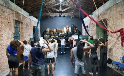 Escola Livre de Teatro abre inscrições para curso de formação e montagem cênica