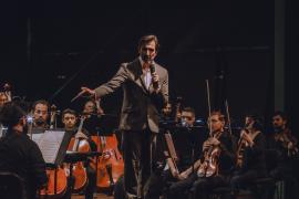 10 CarlosPrazeres_TeatroFaresi_foto_CaioLirio.jpg