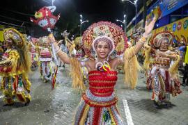 Bakoma encanta público 