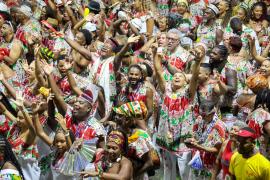 Bakoma encanta público 