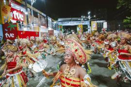 Bakoma encanta público 