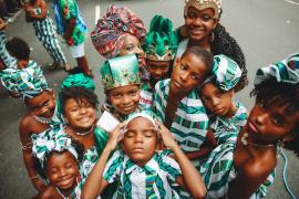 Integrantes do bloco Ibeji 