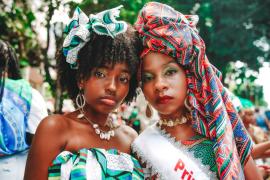 Integrantes do bloco Ibeji 