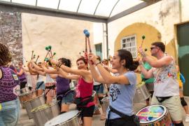 Das oficinas aos palcos 