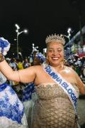 Animação, fé no coração e ancestralidade que ecoa na avenida durante desfile do bloco
