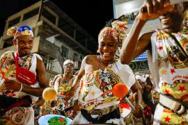 Rito de proteção, tambores e ancestralidade marcaram a saída do Ilê Aiyê 