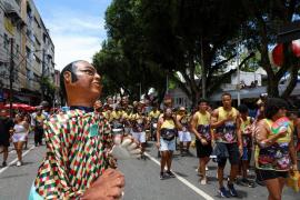 Mamulengo transformou a avenida em um palco de fantasia
