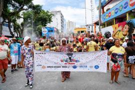 Mamulengo transformou a avenida em um palco de fantasia